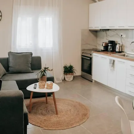 Sophia's Coastal Retreat