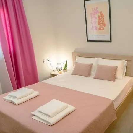 Sophia's Coastal Retreat Holiday home *