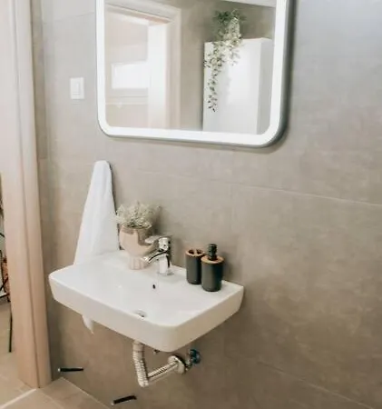 Sophia's Coastal Retreat Holiday home *