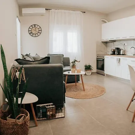 Sophia's Coastal Retreat Holiday home *